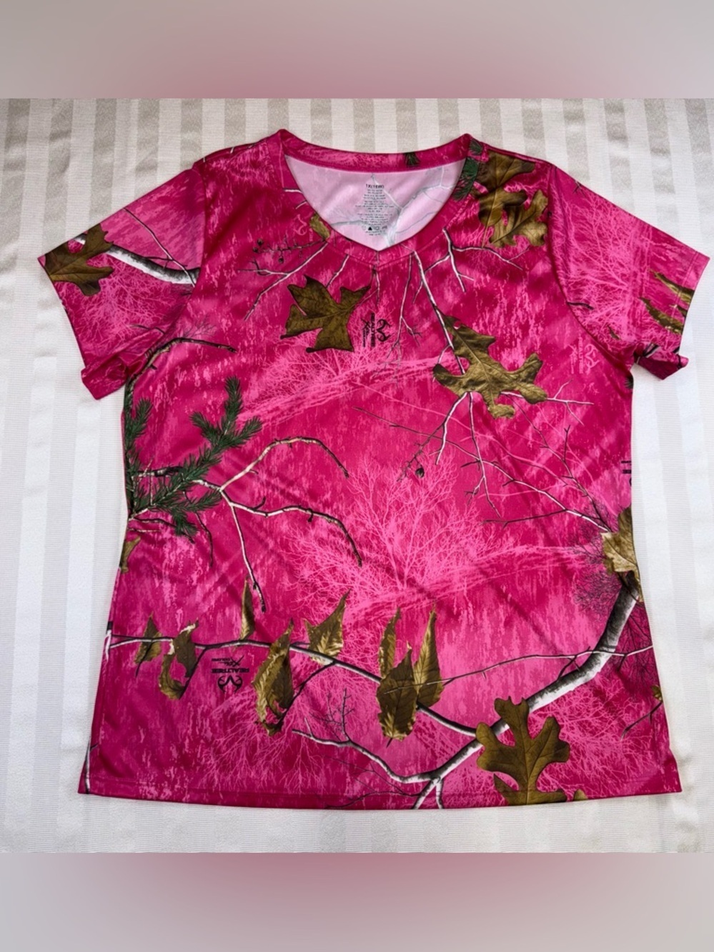 Realtree Pink Camo Performance Tee Shirt Women’s Plus Size 1X 16W Outdoors - Picture 11 of 13